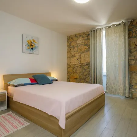 Apartment Oliva *